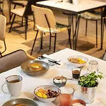 Hyatt Regency Chantilly Szálloda 4*