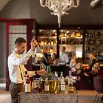 Hyatt Regency Chantilly Szálloda 4*